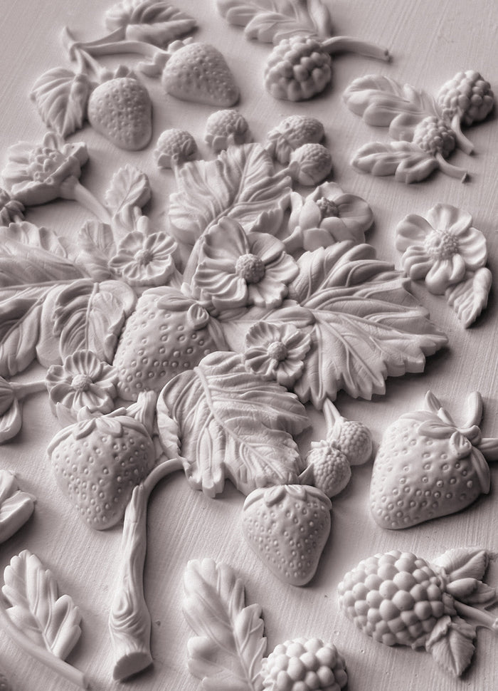Wild Berries Mould by IOD