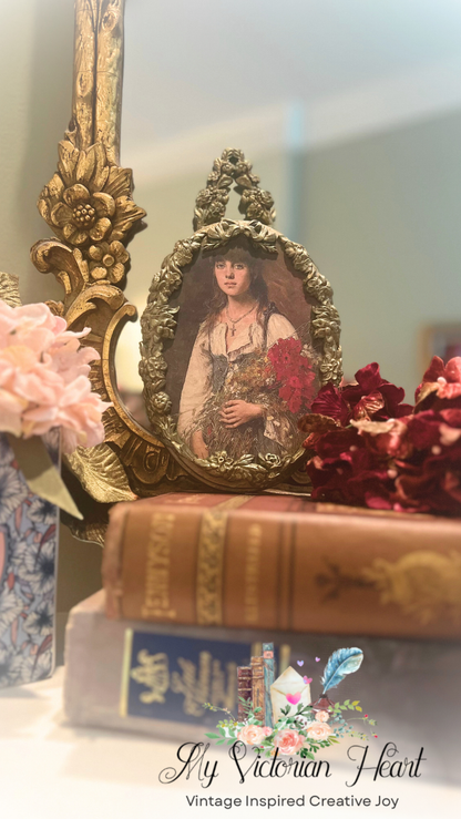 Wreath and Swags Mould by IOD, Iron Orchid Designs