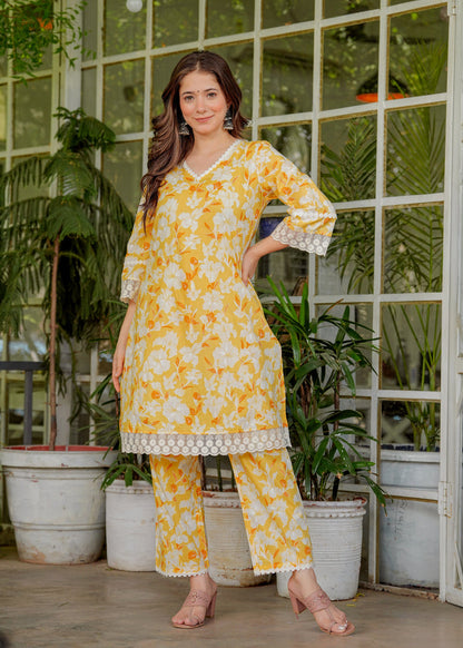 YELLOW LACE CORD SET